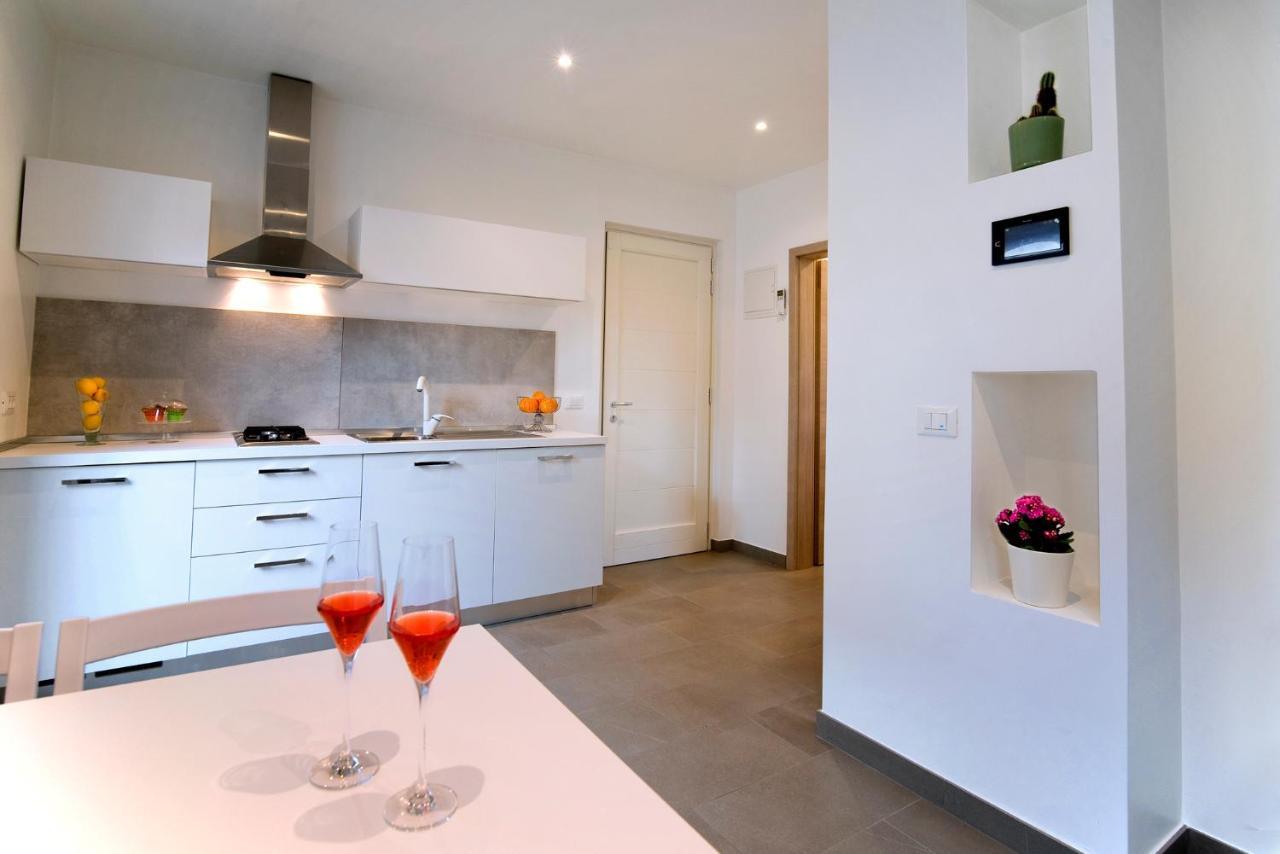Holiday Home M1 & M2 Pula Rum bild